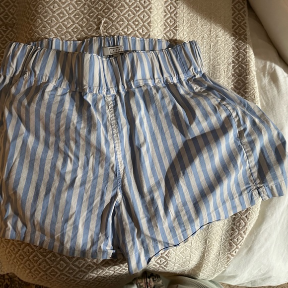 AYR striped short with pockets - Picture 4 of 4